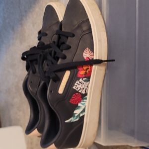 Adidias floral sneakers